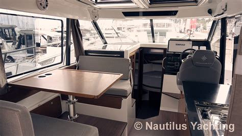 Merry Fisher 1095 interior