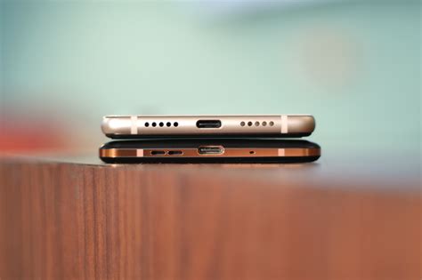 Mi 8 SE vs Nokia 7 Plus: Design and Build Quality