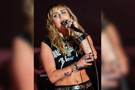 Miley Cyrus Photos