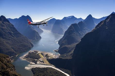 Milford Sound Flight