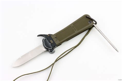 Military Gravity Knives