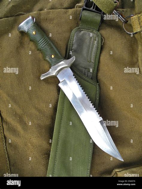 Military Knife Id