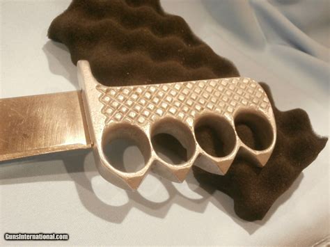 Military Knuckle Knife