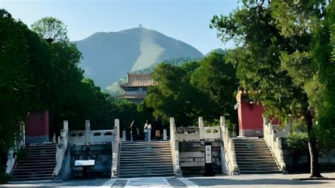 Ming Tombs Transportation Options