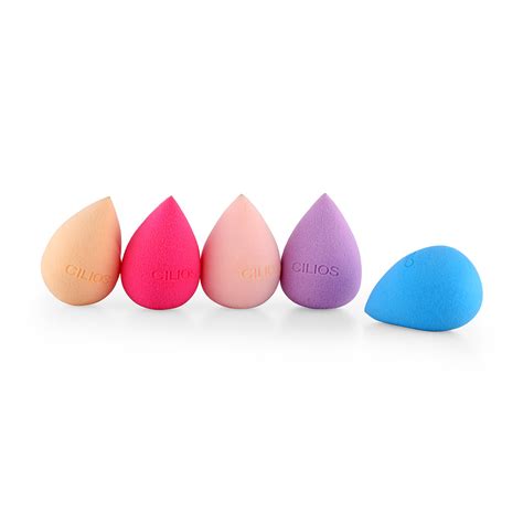 Maximize Your Makeup Routine with the Marvelous Mini Beauty Blender