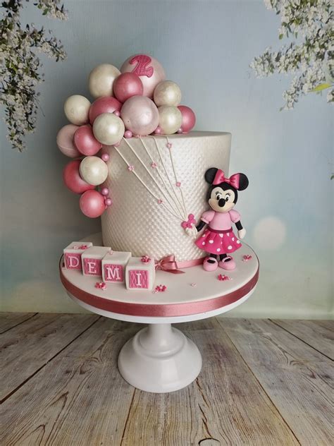 Mini Mouse Cake