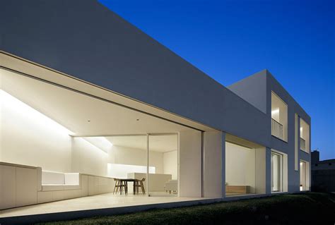 Minimalism's Influence on Architecture