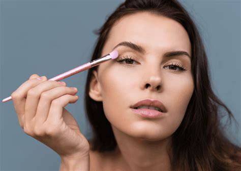 Minimalist Makeup