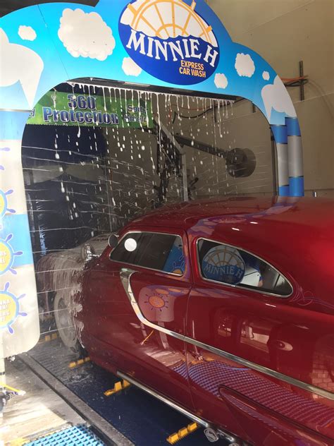 Minnie H Car Wash