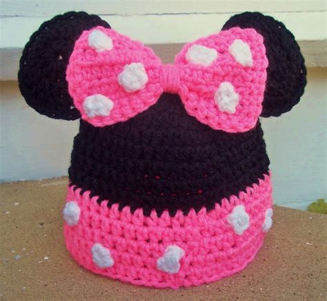 Minnie Mouse Crochet Hat