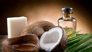 Manfaat minyak kelapa untuk rambut beruban
