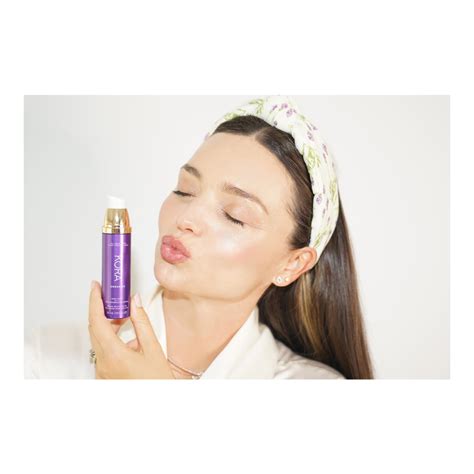 Miranda Kerr Serum