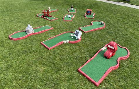Mobile Mini Golf Rental