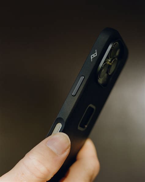 Mobile by Peak Design