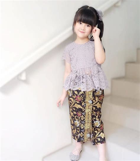 Model Baju Anak Brokat Kombinasi Batik