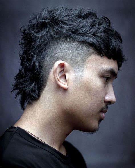 Model Potongan Rambut Mohawk