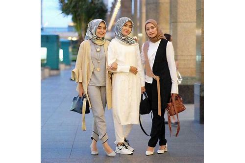 Model Rambut untuk Gaya Casual Hijab