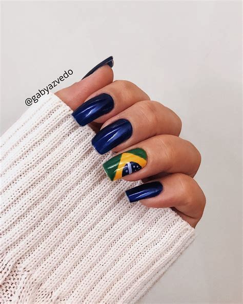 29 Ideias de unhas decoradas para Copa do Mundo