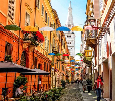 Modena Walking Tour