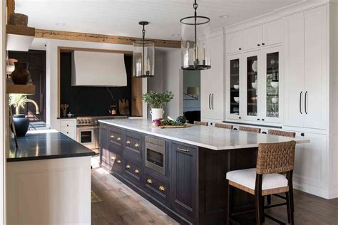 How Modern Kitchen Designs Can Create A Comfortable Living Area