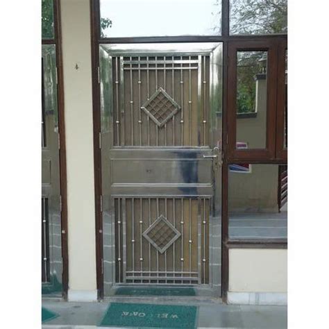 Modern Steel Gate Single