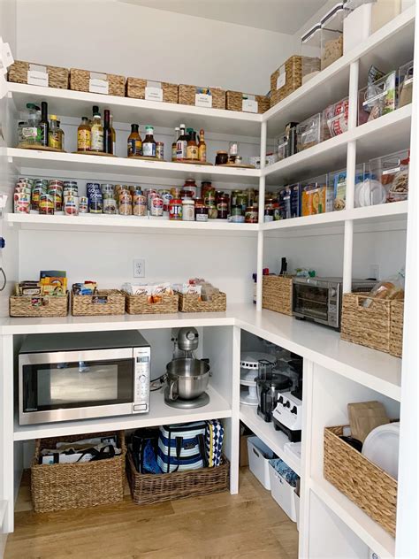 Modular shelving systems and how you can decorate with them – TopsDecor.com
