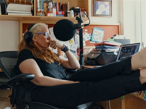 Molly Jong-Fast on Twitter: A Must-Follow Account for Political Insight.