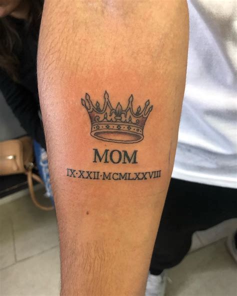 40 Traditional Mom Tattoo Designs For Men Memorial Ideas