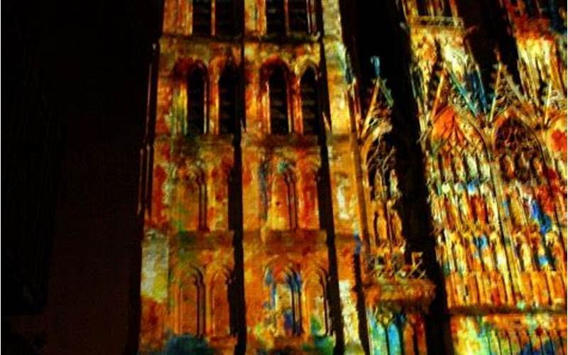Monet Cathedral Projection Mapping