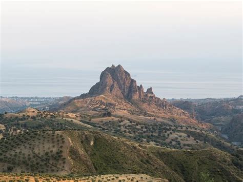 Monte Calvario Pentedattilo