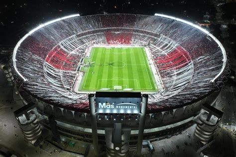 Monumental