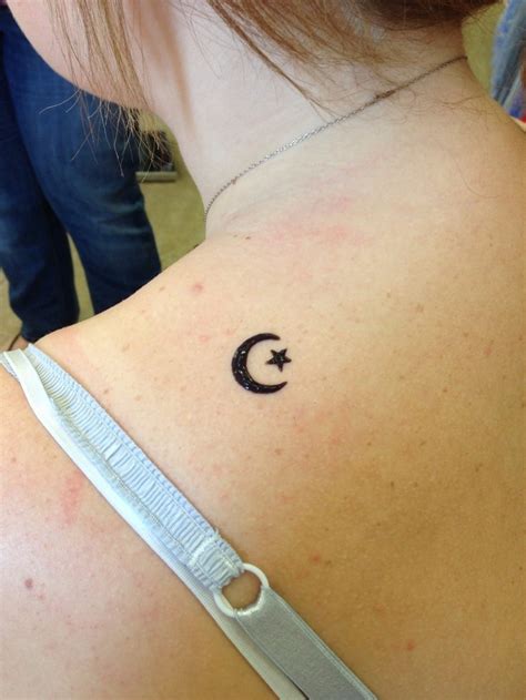 31 Moon and Stars Tattoos With Symbolic Meanings