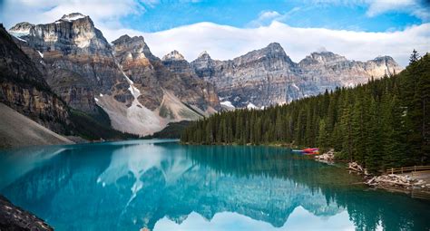 Moraine Lake Shuttle