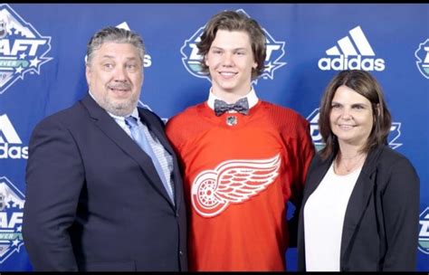 Raising a Hockey Star: The Proud Parents of Moritz Seider - A Tale of Love, Support, and Dedication