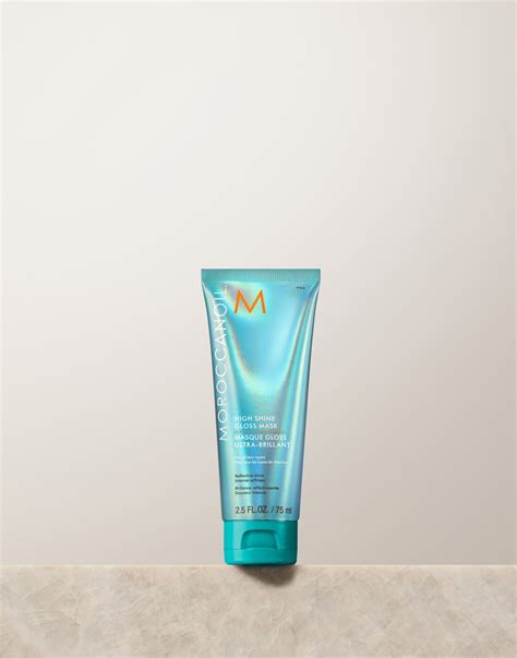 Moroccanoil Restorative vs Intense Hydrating Hair Mask Comparison