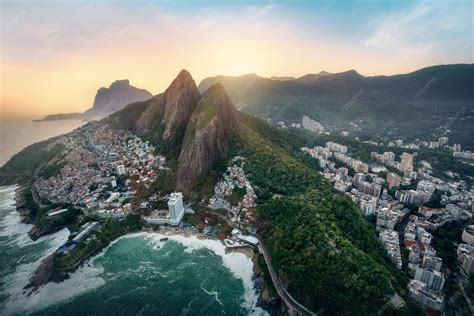 Morro Dois Irmaos Hike: The Greatest Views of Ipanema & Leblon