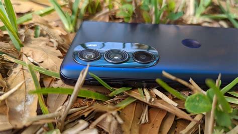 Motorola Edge+ vs OnePlus 10 Pro: Cameras