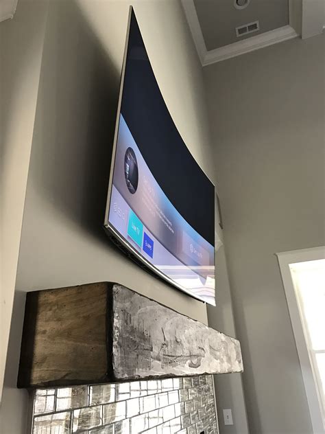 10 Best Curved TV Wall Mounts of 2022 [Guide & Review]