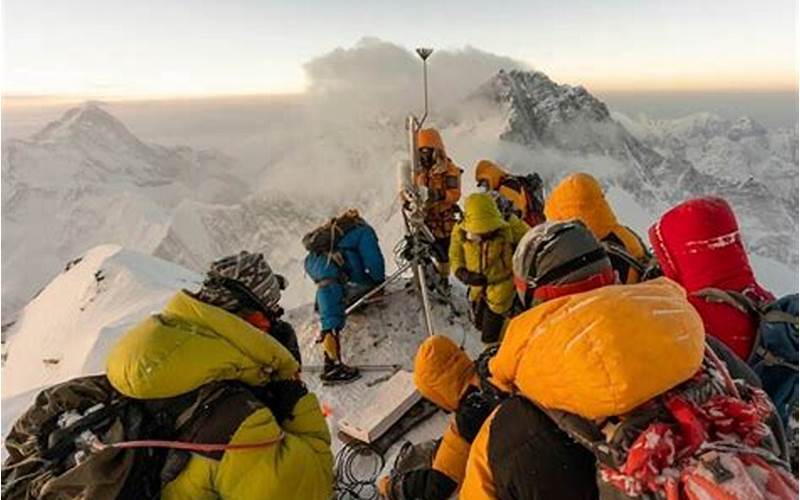 Mount Everest Future