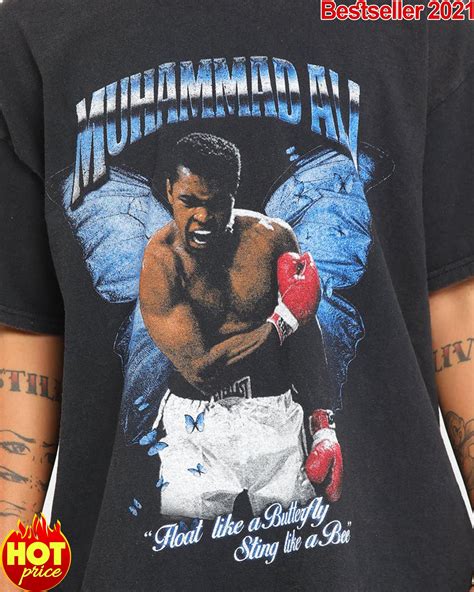 Stylishly Bold: Muhammad Ali Graphic Tee for the Ultimate Fan