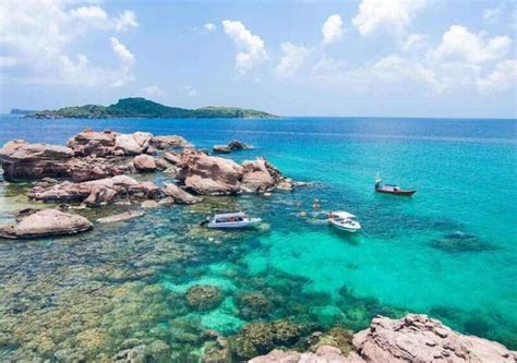 Mui Ne Hidden Waterfall