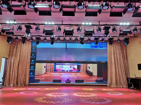 Multipurpose venue diverse lighting options