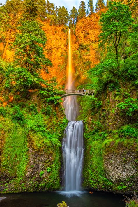 Multnomah Falls Sunset Guided Tour: An Experience Amidst Five Waterfalls
