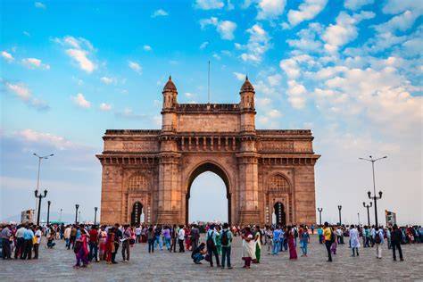 Mumbai Exploring by Foot