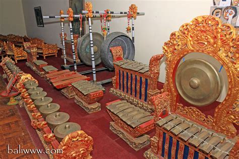 Musik Gong Luang Provinsi Bali Dipergunakan Untuk
