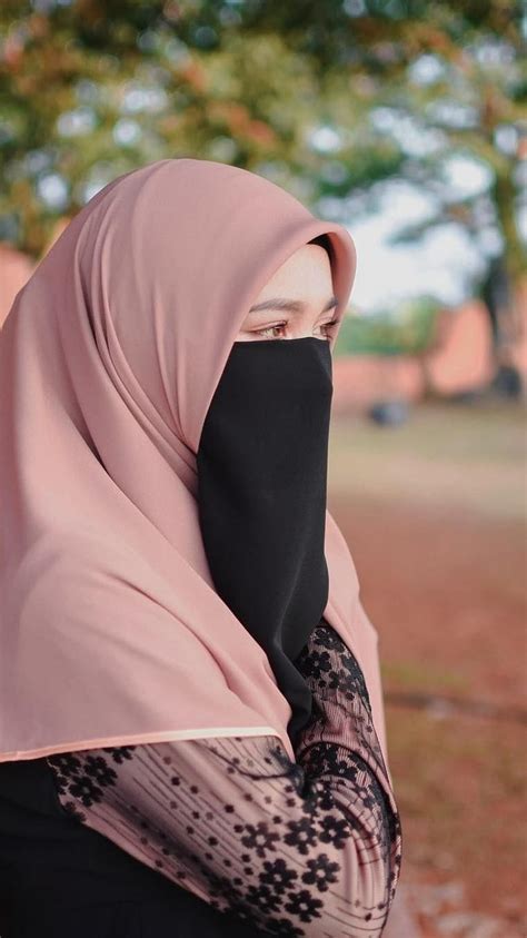 Muslim Girl Image