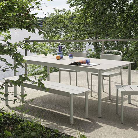 Muuto Linear Steel Table