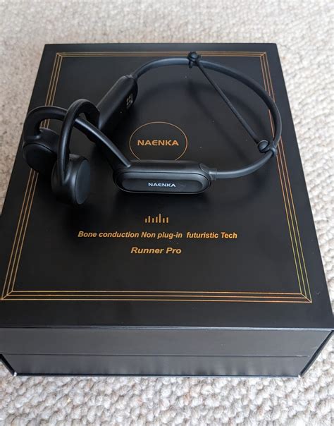 Naenka Runner Pro active noise canceling