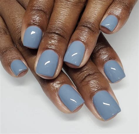 Empower Your Beauty: Discover the Perfect Nail Polish Shades for Dark Skin!