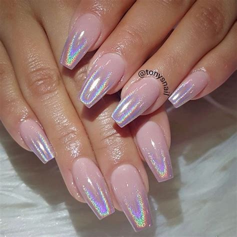 Nails Acrylic Holographic: A Trending Style In 2023